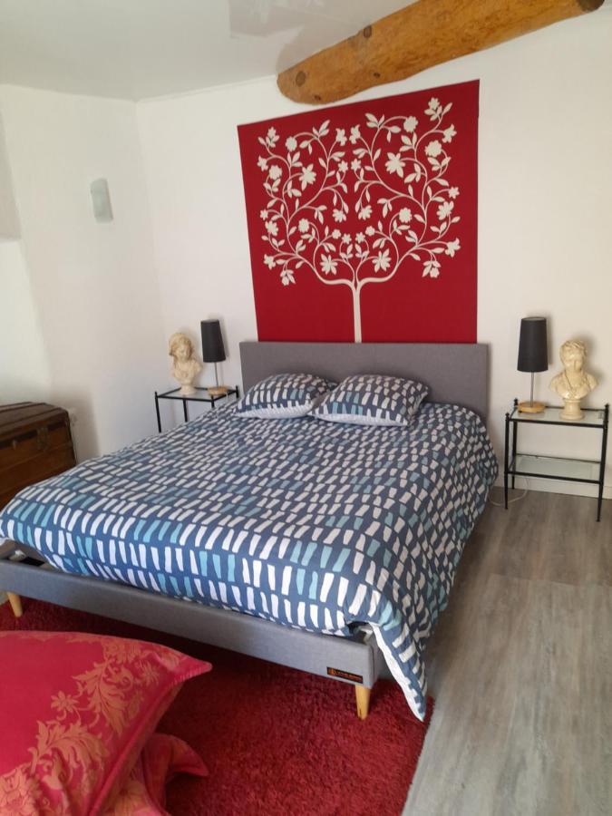 Tour Medievale De L'An Mille Apartamento Loudes Exterior foto