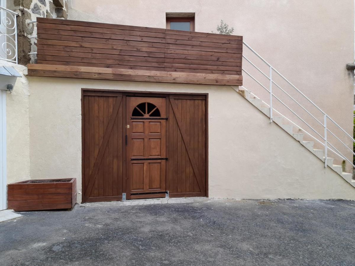 Tour Medievale De L'An Mille Apartamento Loudes Exterior foto